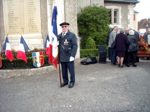 Notre porte-drapeau Elie CARRERE